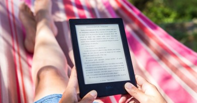 Kobo porte plainte contre Apple_à la une